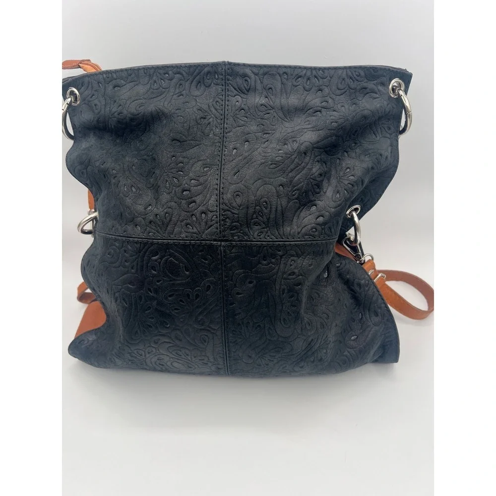 The Unbranded Brand stylish black
